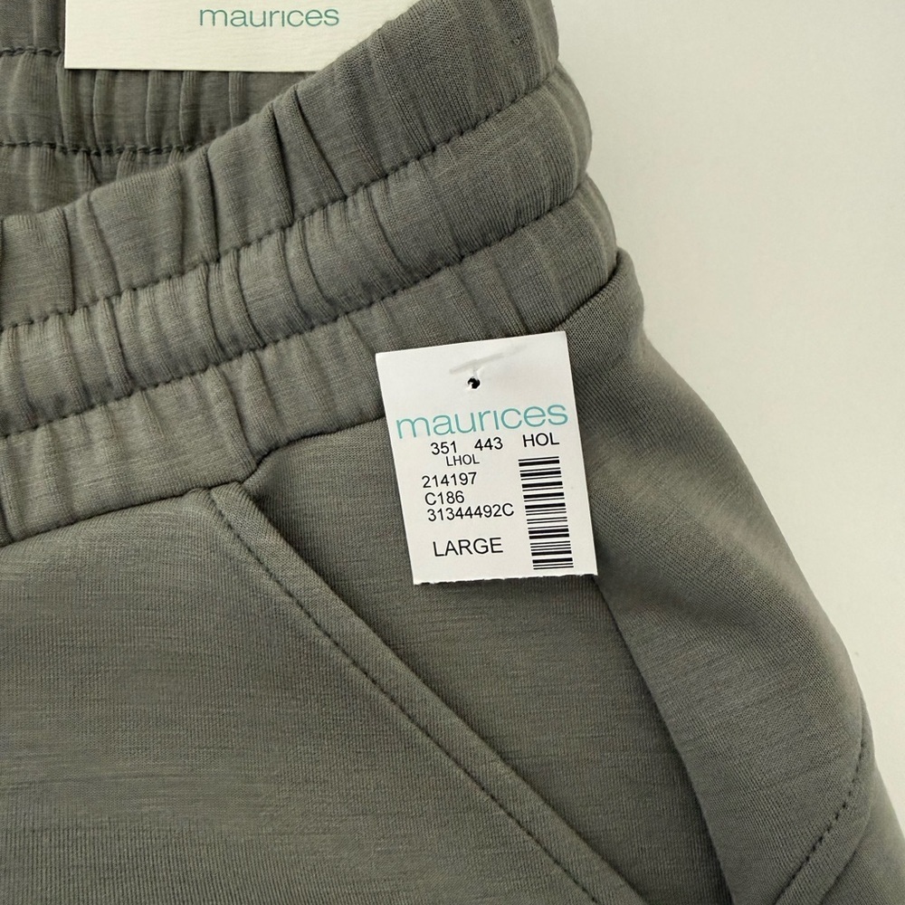 Maurices Cloud Scuba Wide Leg Sweatpants Sage Green High Rise NWT Large Women’s - Picture 12 of 13